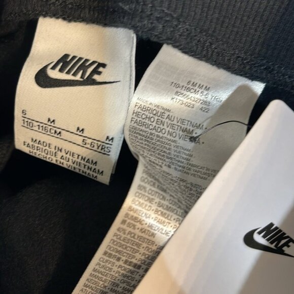 Nike Girls Icon Clash Joggers - Picture 9 of 9